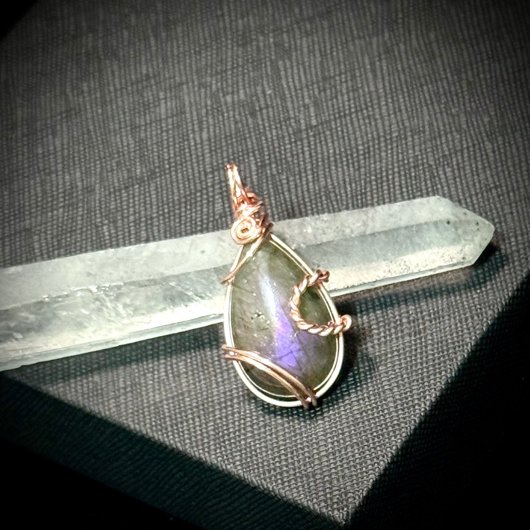 【暗霞】金属编织 拉长石项链 - 项链 - 水晶 紫色
