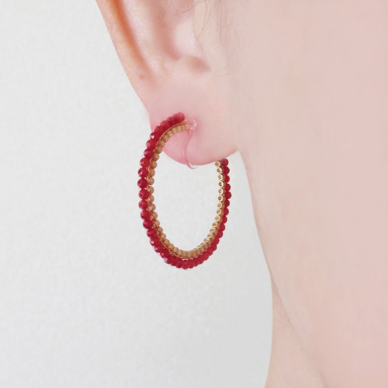 极小赤珊瑚与雾金珠饰无耳洞耳环 - 耳环/耳夹 - 石头 红色