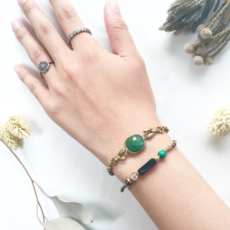 古典宝石黄铜手链系列-绿宝石 五月诞生石 - 手链/手环 - 宝石 绿色