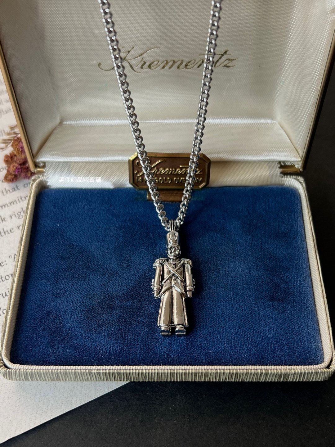 美国古董老件 - Avon 雅芳 银色玩具士兵项链 (库存新品) - 项链 - 其他金属 银色
