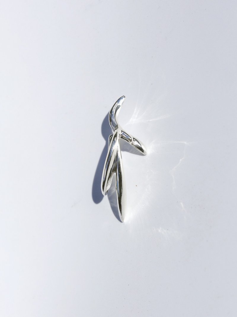 Waterfall Ear Cuff 瀑布耳骨夹 - 耳环/耳夹 - 纯银 银色