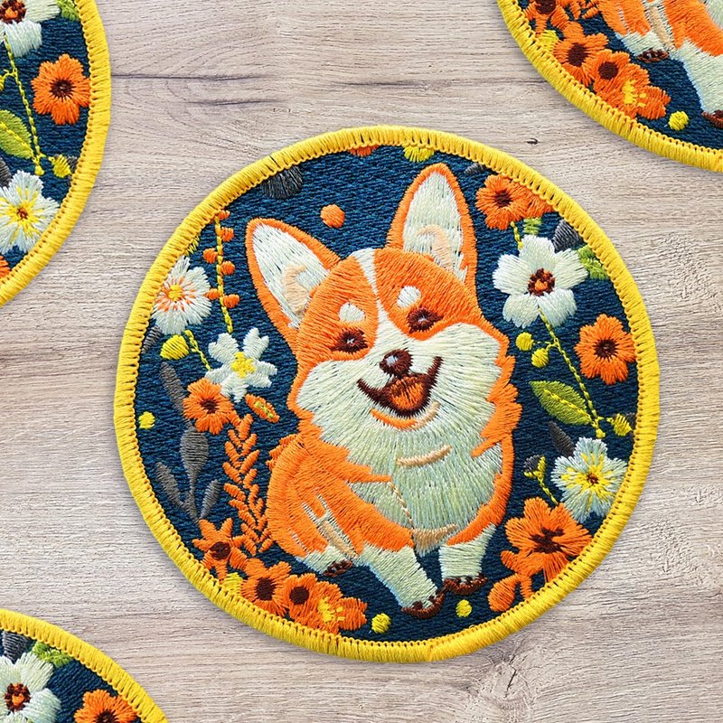 【刺绣布贴】Smiling Corgi Garden 微笑柯基花园 - 其他 - 绣线 
