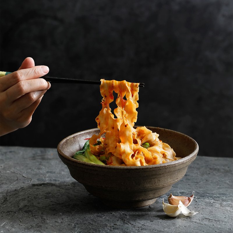香蒜黄金椒 波浪干拌面 2人份 五辛素 - 面/面线/米粉 - 新鲜食材 多色