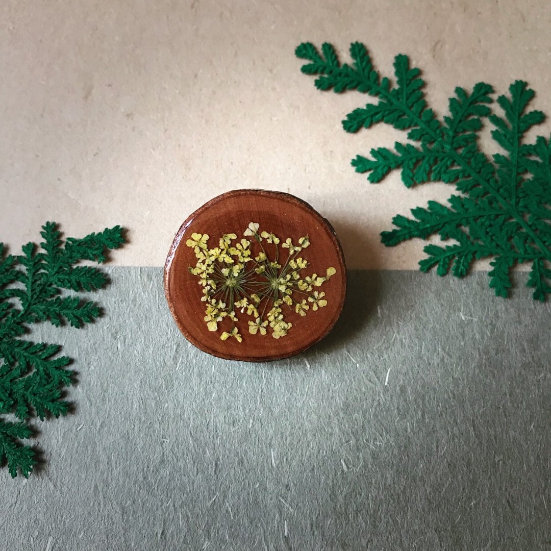 干花滴胶别针/胸针 - 胸针 - 木头 咖啡色