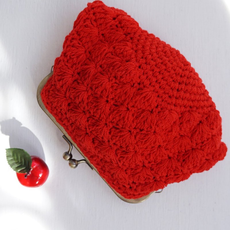Ba-ba handmade Crochet pouch No.C1503 - 化妆包/杂物包 - 其他材质 红色