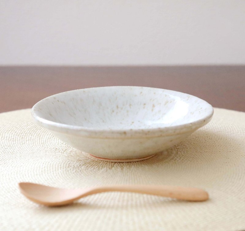 草灰釉小盘 - 浅碟/小碟子 - 陶 卡其色