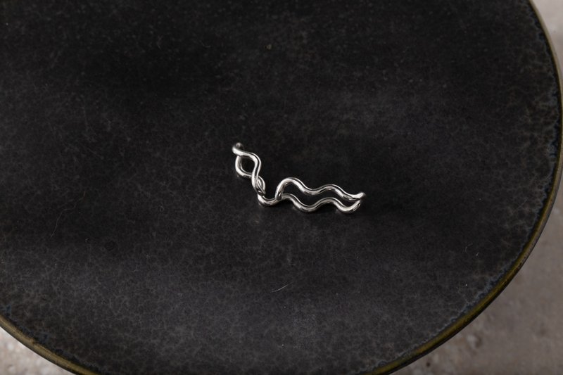 Mermaidあま海女系列 海草纯银耳扣 Seagrass Silver EarCuff - 耳环/耳夹 - 纯银 银色