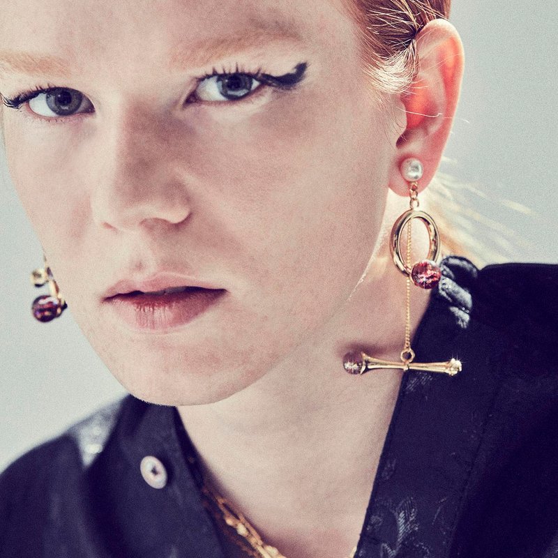 Buckle Snowball Earrings - 耳环/耳夹 - 玻璃 