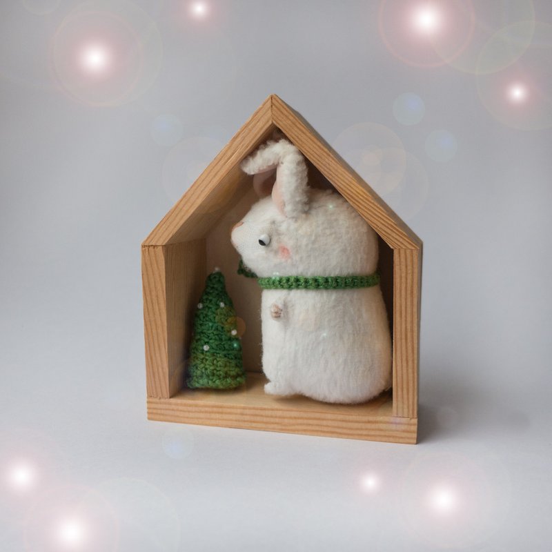 White Bunny Rabbit Miniature with Wooden House - 10cm - 玩偶/公仔 - 其他材质 白色