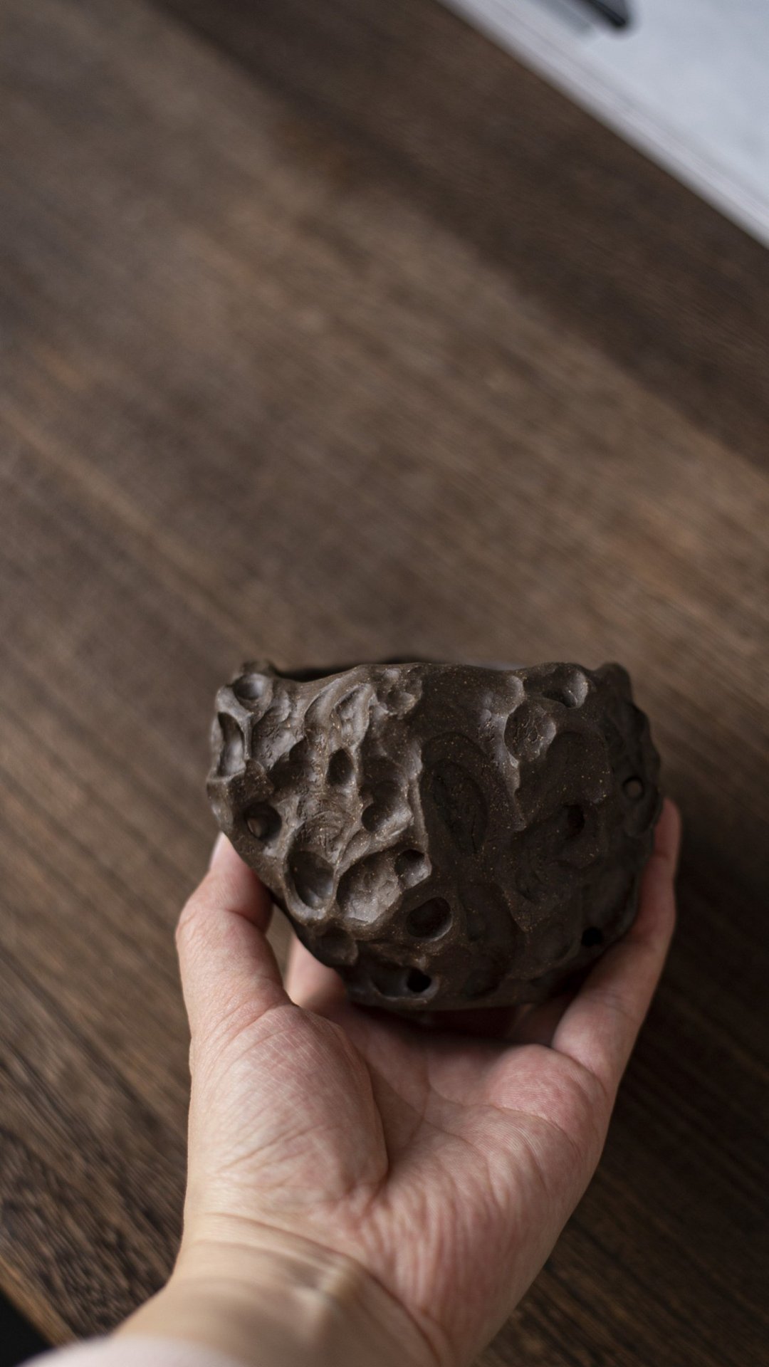 太湖石杯 手绘证书 原矿青段 更有太湖石韵味 全手工制作 难度极 - 茶具/茶杯 - 陶 灰色