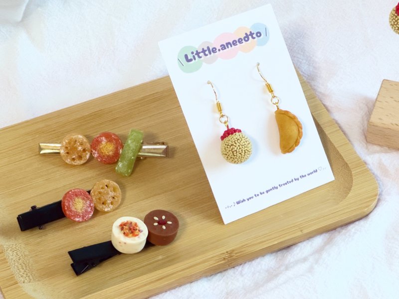 贺年耳环 / 油角煎堆 / 糖冬瓜 糖莲藕 糖甘笋 / 黏土 / 微缩手作 - 耳环/耳夹 - 其他材质 橘色