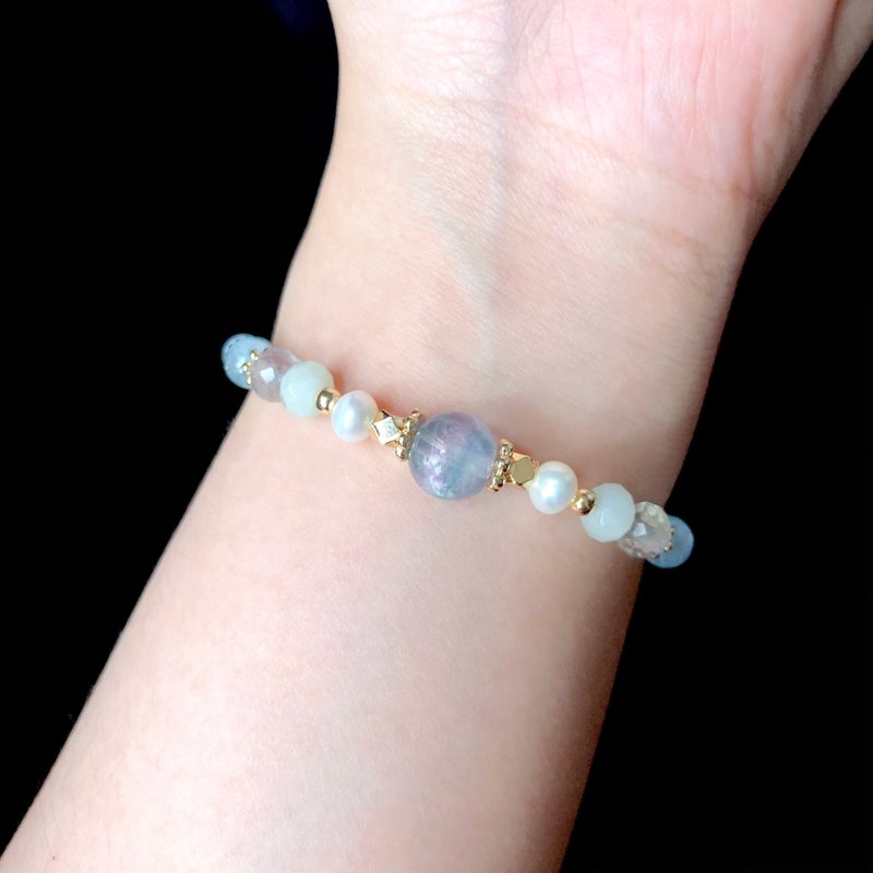 小美人鱼－人鱼萤石 珍珠 天河石 海蓝宝 月亮石 14k包金手链 - 手链/手环 - 水晶 蓝色