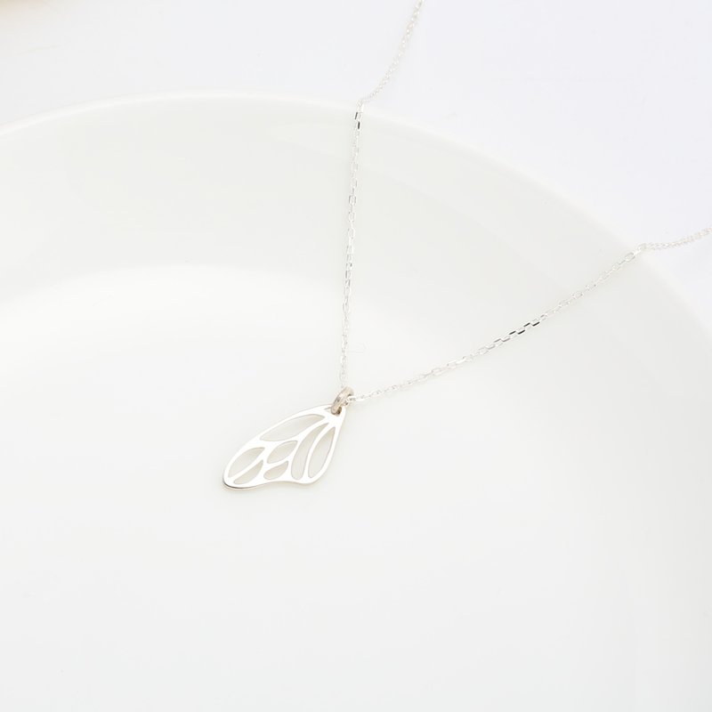 【Angel & Me】羽化 蝴蝶 翅膀 s925 纯银 项链 生日 情人节礼物 - 项链 - 纯银 银色