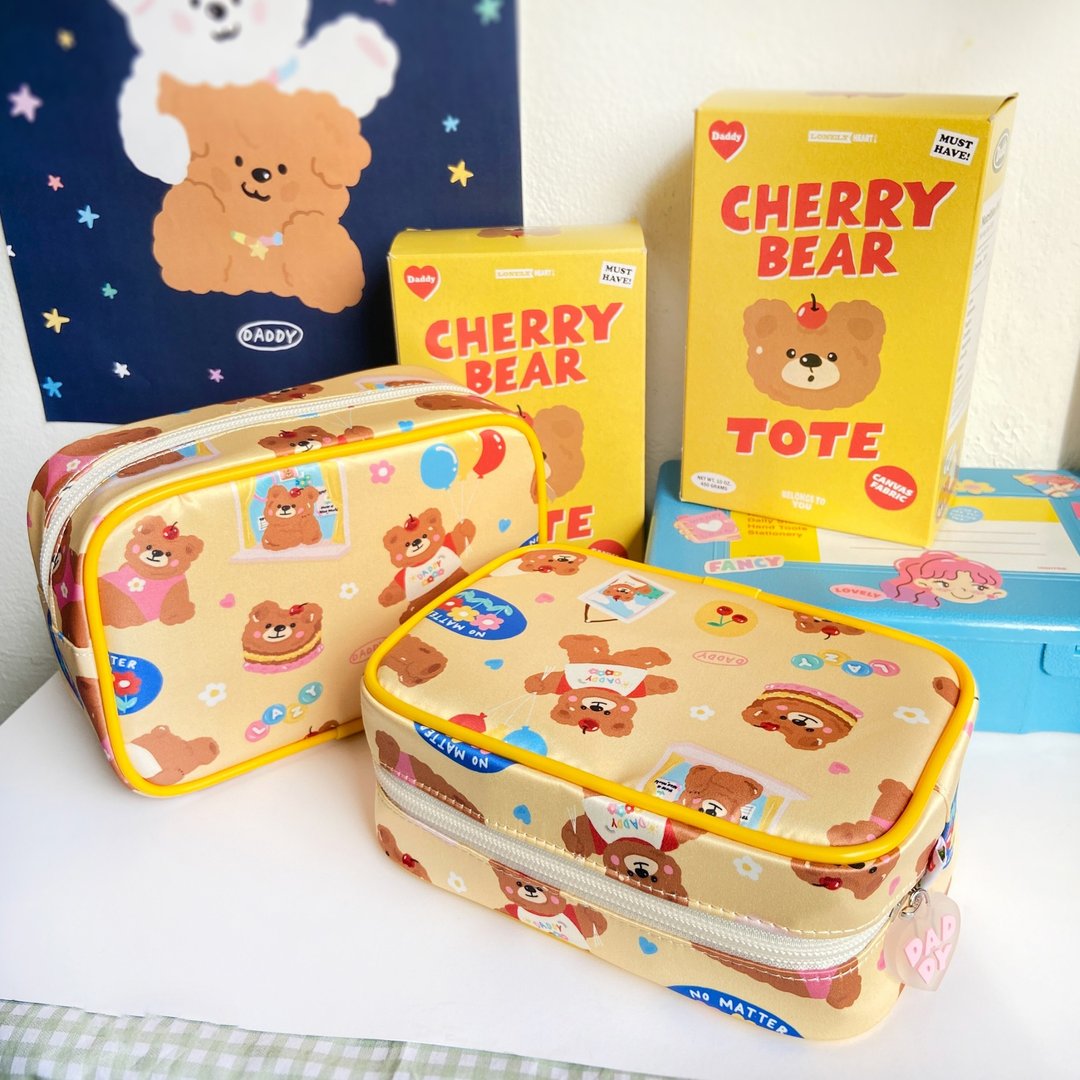 Daddy Cherry bear Cosmetic Bag - 化妆包/杂物包 - 其他材质 黄色