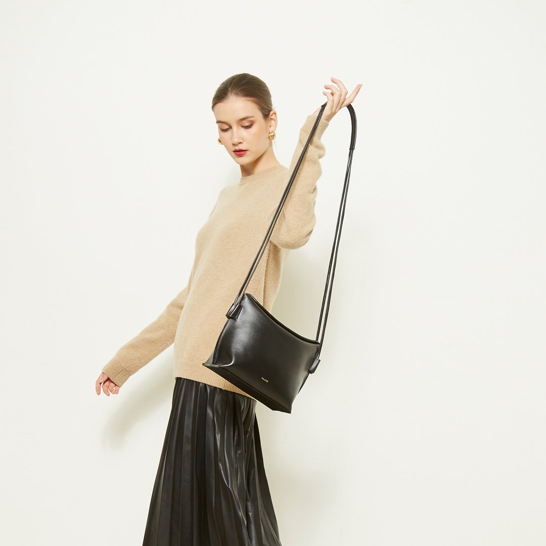 Gabby bag in Black - 侧背包/斜挎包 - 真皮 黑色
