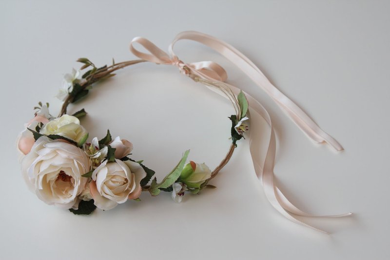 花环 新娘 新娘花环 丝花花环 新娘花冠 头冠 花圈 小花童 外拍道具 婚纱外拍 手工制头饰 婚礼头饰 伴娘  新娘花饰 - 发饰 - 植物．花 白色