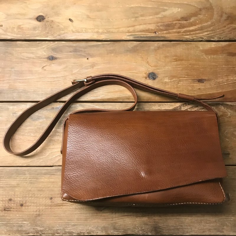 figure21 限定斜肩背包 / 咖 / 横 - 侧背包/斜挎包 - 真皮 