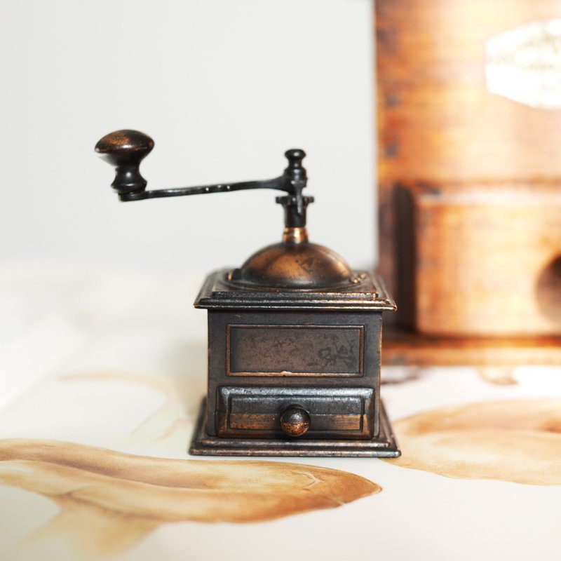 70 年代西班牙 Play Me 微型削铅笔机 / 咖啡研磨机 - 削笔器 - 其他材质 咖啡色