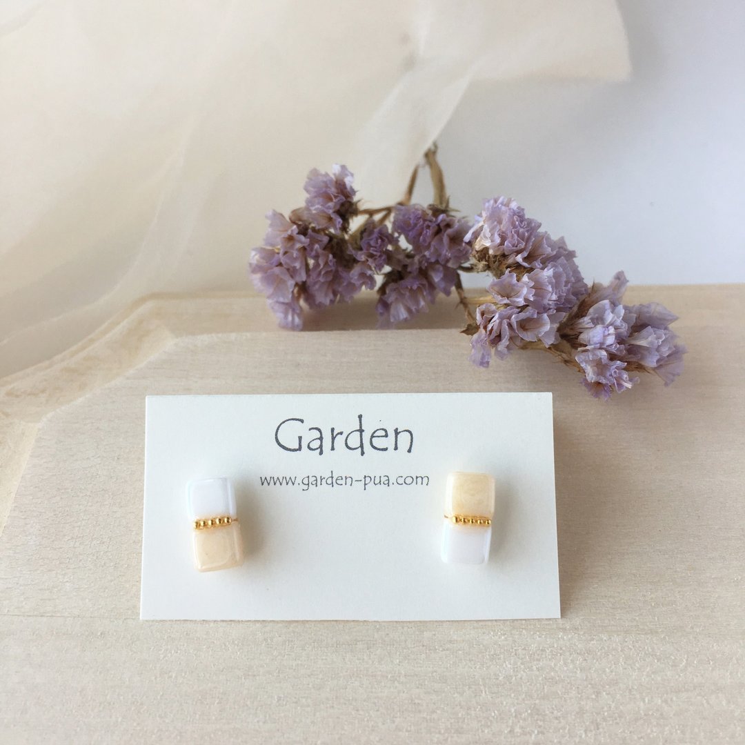 candy earrings Cream - 耳环/耳夹 - 玻璃 白色