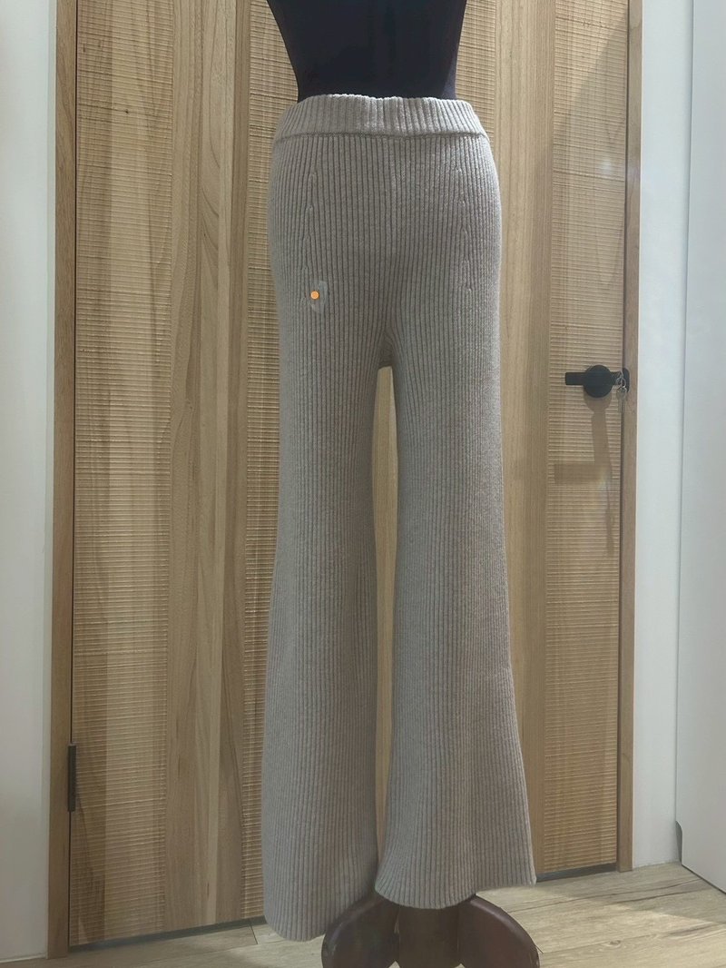 厚磅修身杠条裤 - 女装长裤 - 羊毛 卡其色