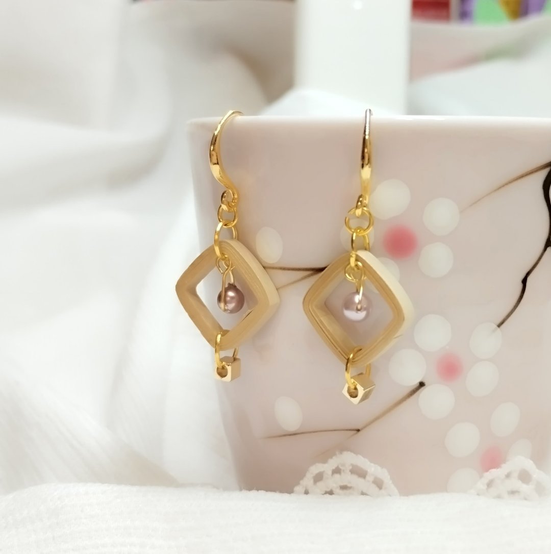 衍纸 卷纸 纸工艺 纸珠宝 手作饰品--方圆/奶油色 paper earring - 耳环/耳夹 - 纸 卡其色