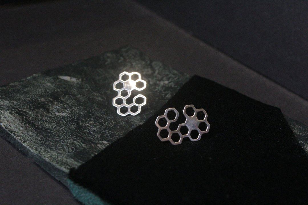 蜂巢 纯银手工耳环  可改夹 - 耳环/耳夹 - 纯银 银色
