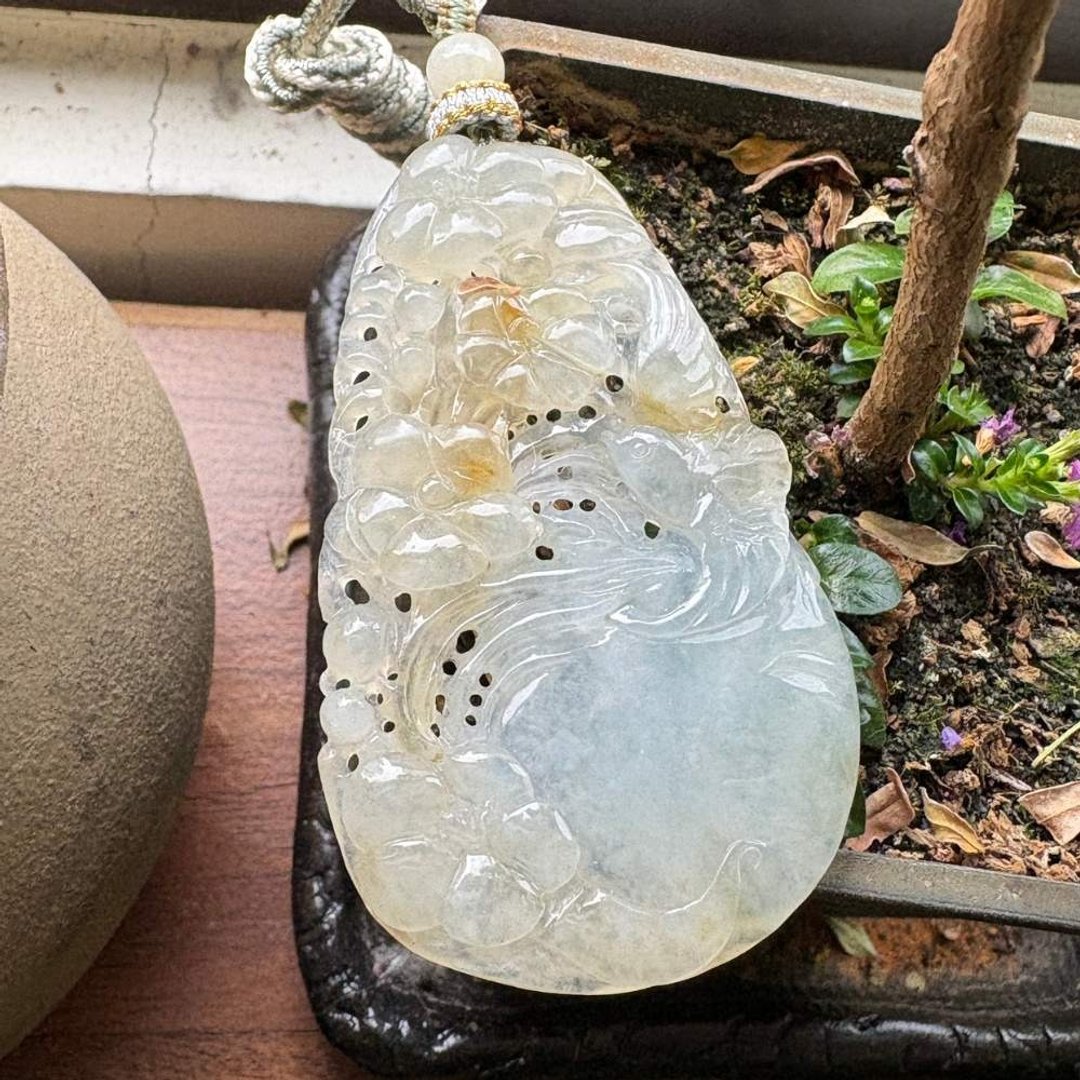 冰种翡翠 飘黄翡 花鸟牌翡翠 翡翠吊坠 缅甸玉 翡翠 A 货 QJ-50 - 项链 - 玉石 