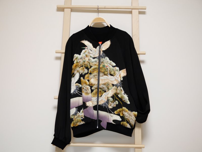 以复古和服制成的飞行员夹克，黑色，独一无二！包邮 和服改造 - 女装休闲/机能外套 - 丝．绢 黑色
