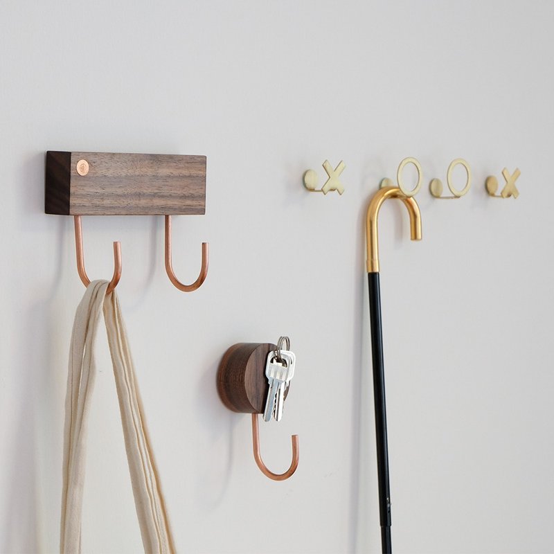 周年庆 Goody Bag - 玄關收納掛鉤福袋 黃銅黑胡桃掛鉤 免打墻聖誕交換禮物 - 收纳用品 - 铜/黄铜 金色