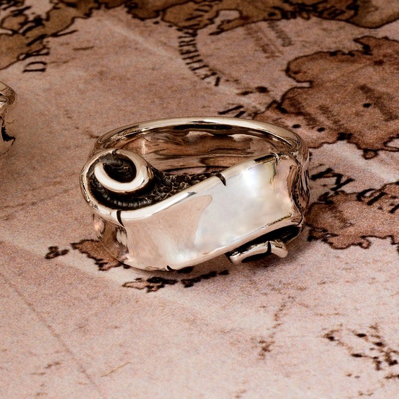 925纯银饰 厚实宽版彩带缎带戒指 极简优雅 复古个性 订制戒围 - 戒指 - 纯银 银色