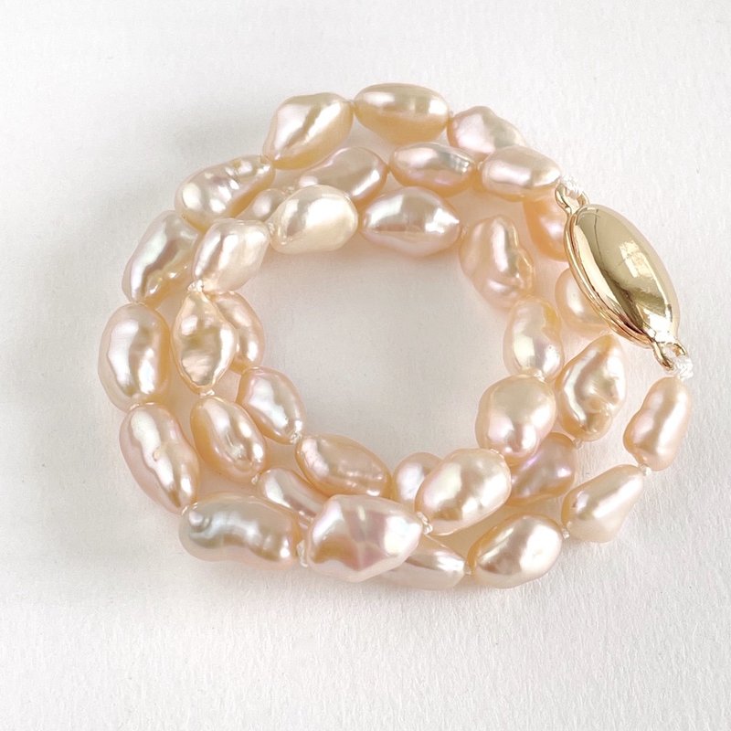 贴合肤感 浅粉橙色调 淡水扁圆巴洛克珍珠 项链 - 项链 - 珍珠 橘色