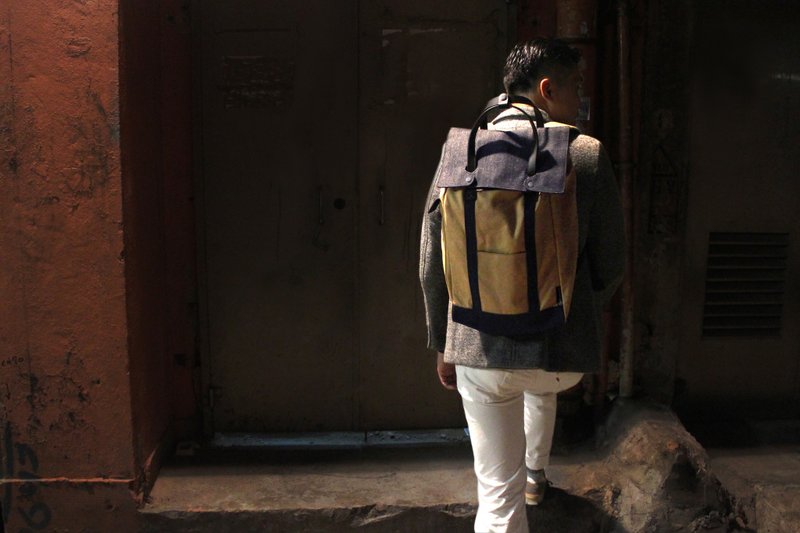 过蜡帆布X牛仔布: 后背包 - 后背包/双肩包 - 棉．麻 卡其色