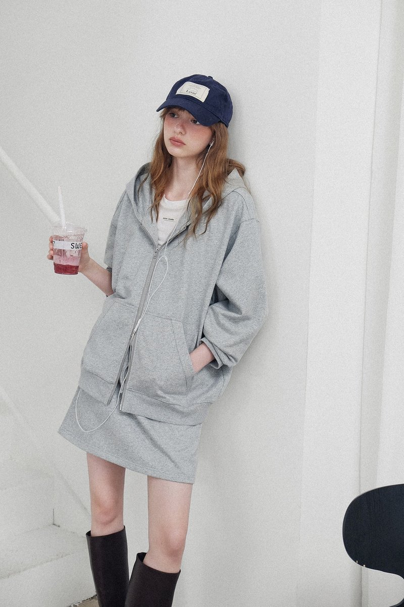 懒人穿搭 / 连帽大卫衣外套 短裙套装/ 微绒感 - 女装上衣 - 其他材质 多色