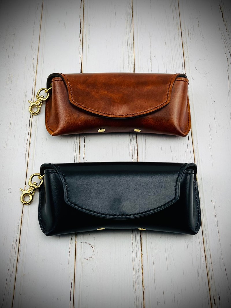 【眼镜包】SL.027 植鞣眼镜包/ 意大利植鞣革/ 素面黑色/ 茶色 - 眼镜盒/眼镜布 - 真皮 