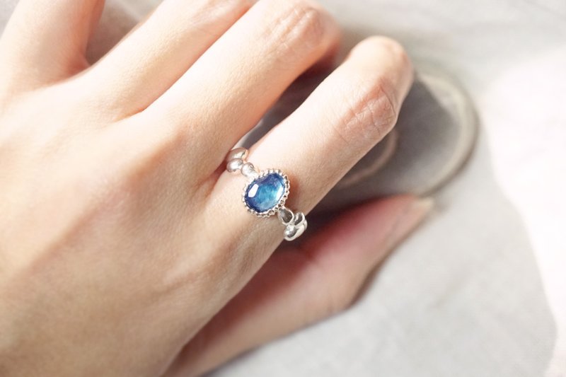 时间之诗-豆豆石子银戒指 / 托帕石 - 戒指 - 银 银色