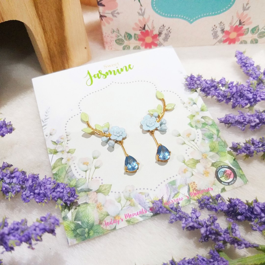 Blue Thai Jasmine Earring - 耳环/耳夹 - 其他金属 