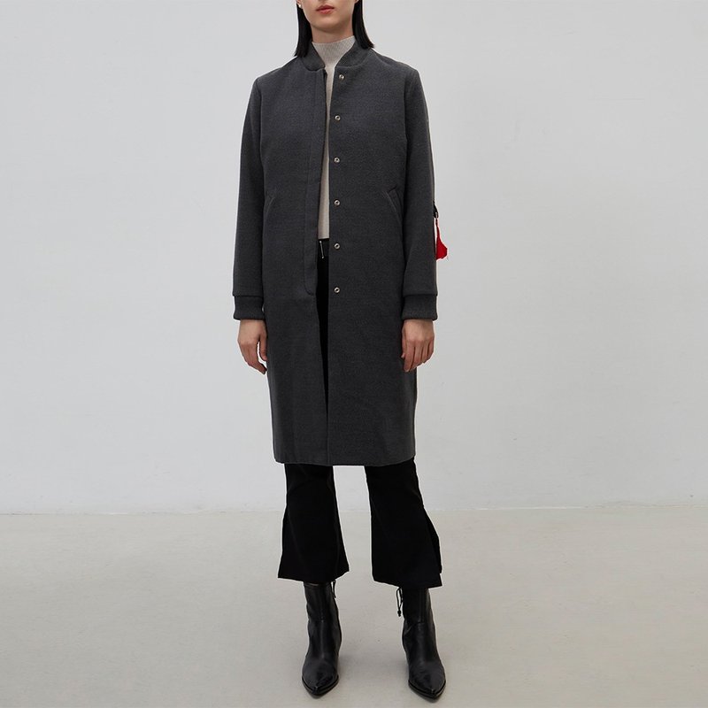 WHO CARES贴布绣长版毛呢外套(深灰)│Who Cares 台湾服饰品牌 - 女装休闲/机能外套 - 棉．麻 灰色