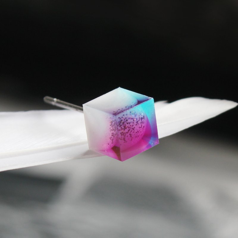 透明蓝紫耳环 / 正方体 / Together in electric dreams ( 722 / 单只 - 耳环/耳夹 - 其他材质 紫色