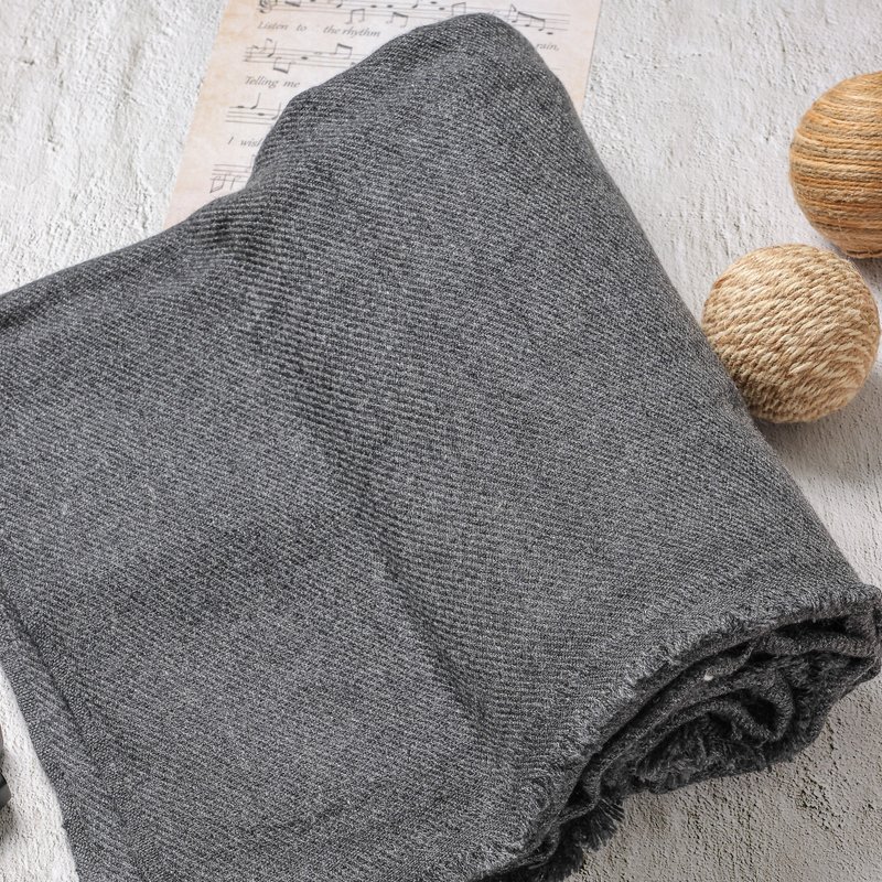 【毯子】喀什米尔羊毛大毯子/披肩 原色无染雾黑 柔软保暖 - 被子/毛毯 - 羊毛 白色