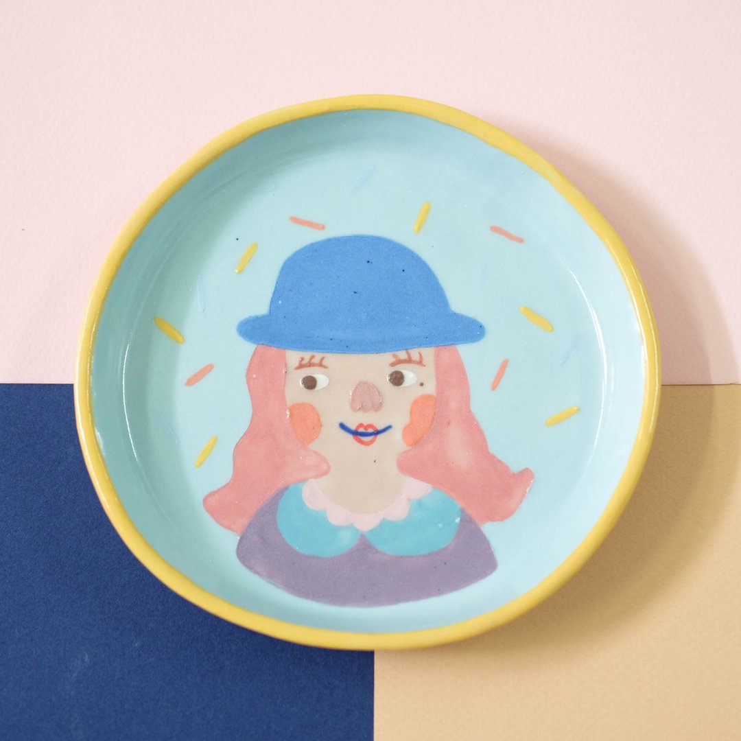 LITTLE GIRL DISH - 浅碟/小碟子 - 陶 多色
