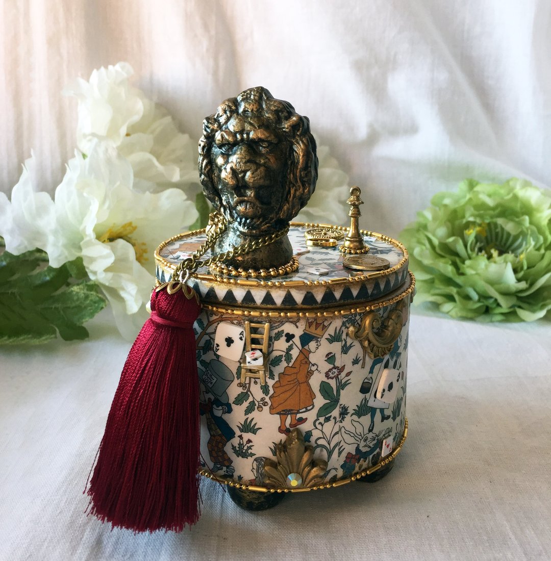 Gold Jewelry Box,Alice in Wonderland,Mad Hatter Decor, White Rabbit,Alice decor - 收纳用品 - 木头 金色