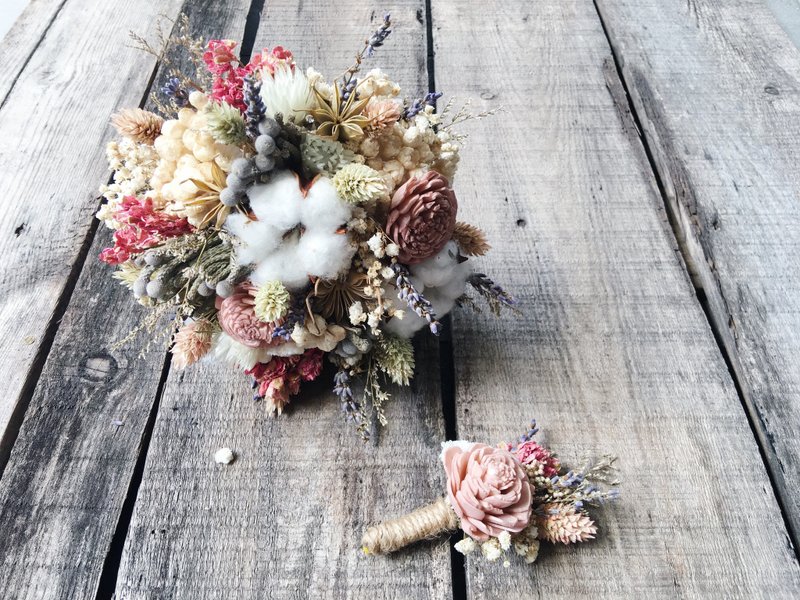 【好花】玫瑰新娘捧花 干燥捧花 婚礼捧花情人节花束 附胸花一只 - 胸针 - 植物．花 粉红色