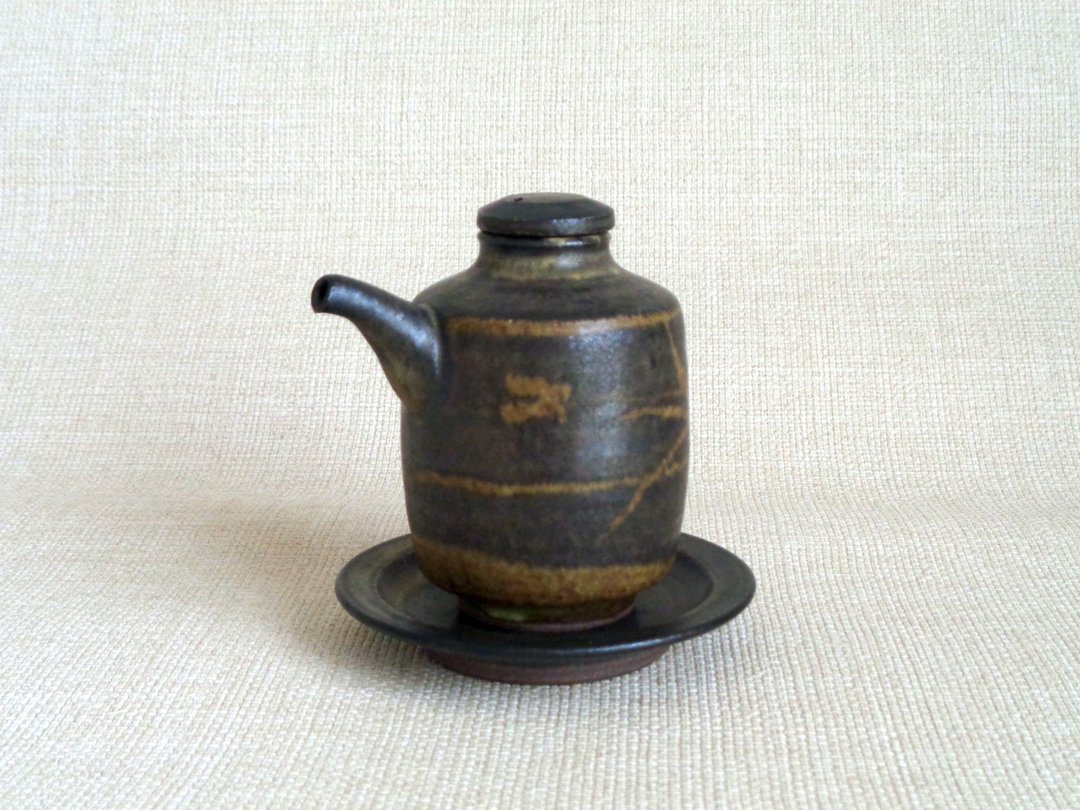 注器 镂空雕花草纹a - 茶具/茶杯 - 陶 黑色