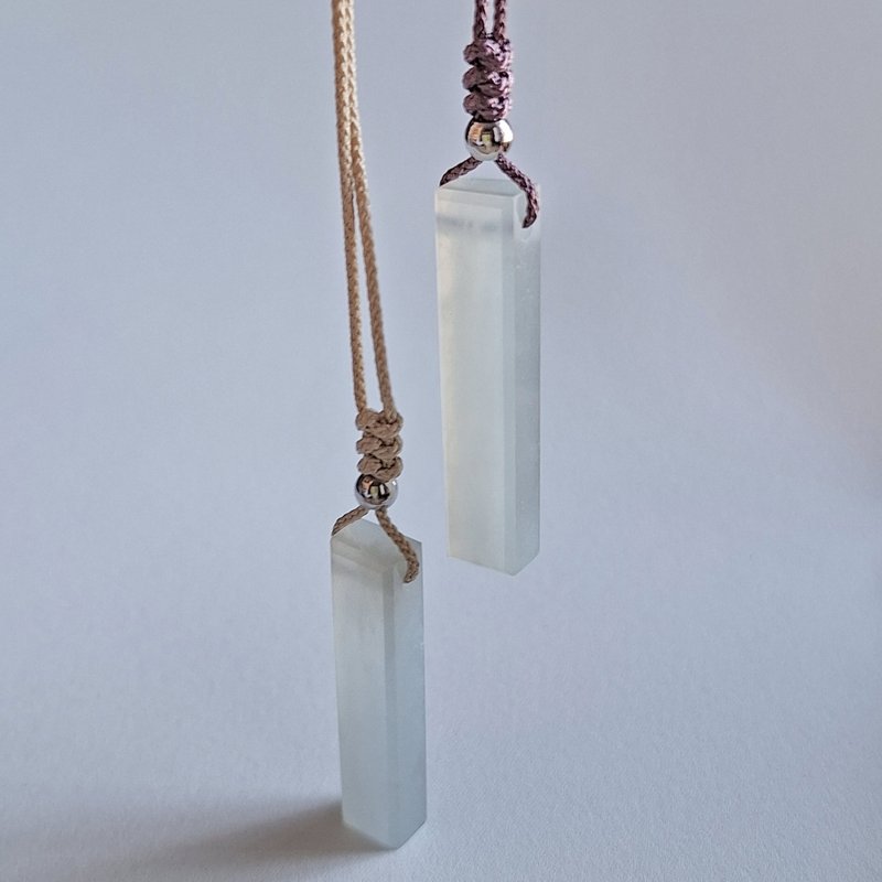 翡翠无事牌无事柱吊坠带意境棉 | 天然缅甸翡翠吊坠 - 项链 - 玉石 白色