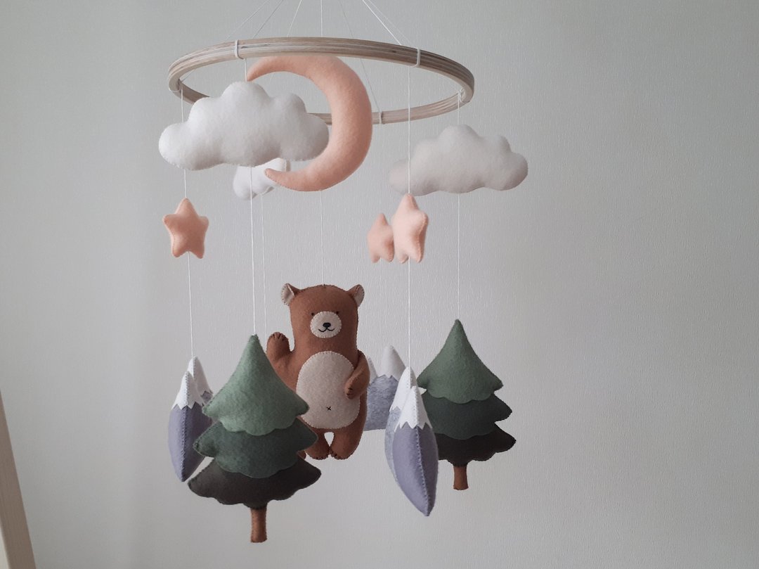 Woodland mobile nursery, bear crib mobile, forest mobile baby - 玩具/玩偶 - 环保材料 咖啡色