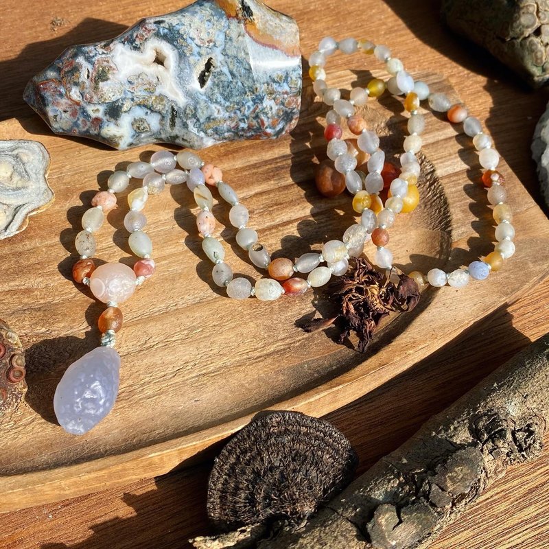 【Lost and find】 天然石 戈壁玛瑙 糖果 蛋白石 颈链 空色 - 长链 - 宝石 蓝色