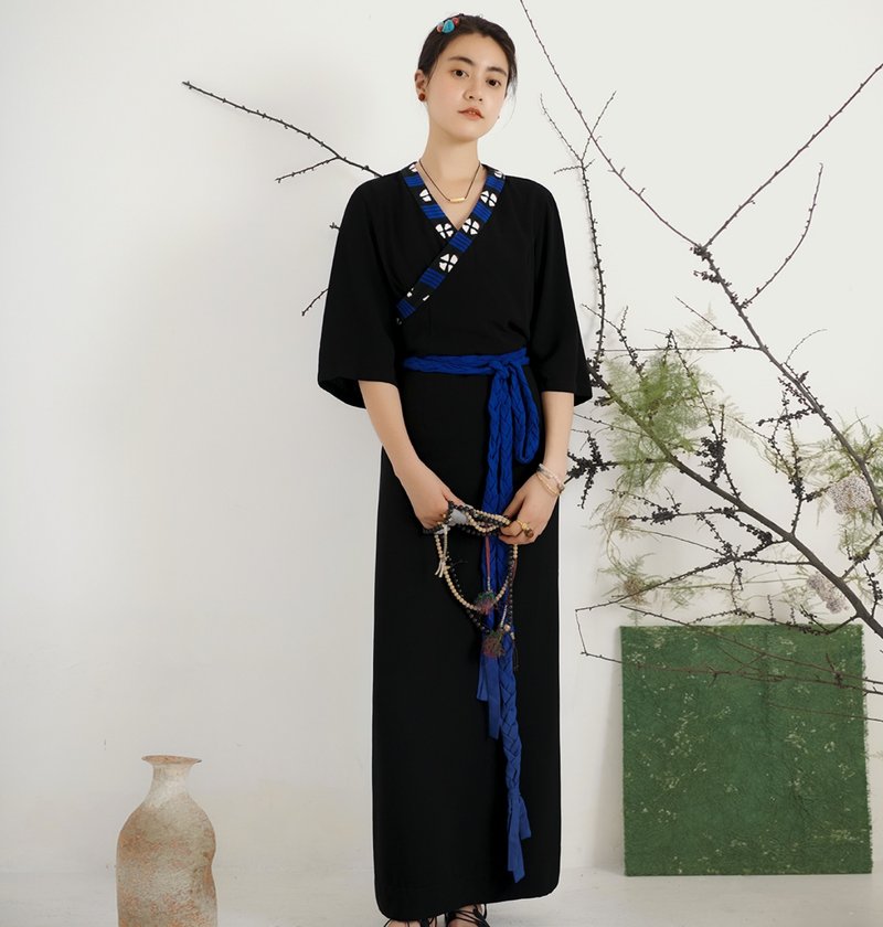 【纳木措的云】 新中式藏裝/城市游牧风/氆氇连衣裙 - 洋装/连衣裙 - 其他材质 黑色