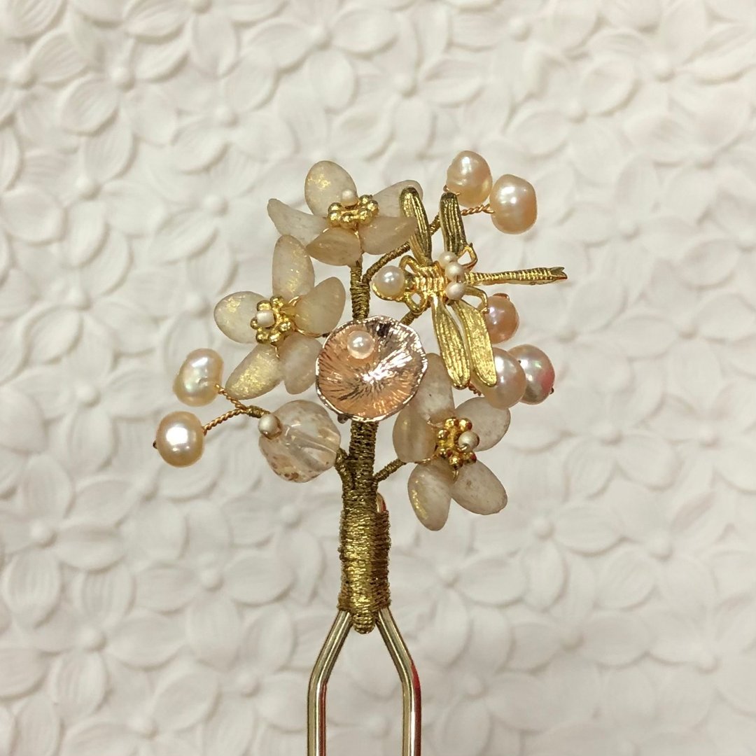 夏蝉-雨晴。蜻蜓珍珠花簪。天然珍珠。欧洲古董水晶。发簪/发钗 - 发饰 - 珍珠 金色