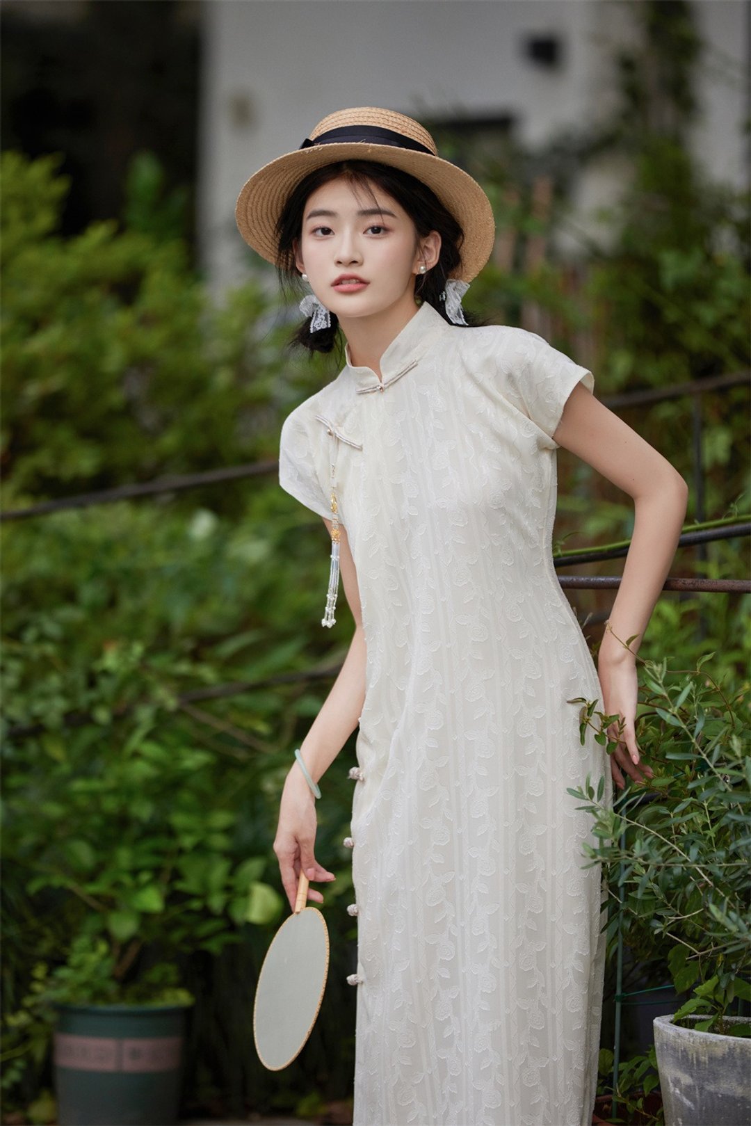 白色 條紋碎花溫柔古法少女旗袍 新中式中秋春節風改良洋裝連身裙 - 旗袍 - 其他人造纤维 白色