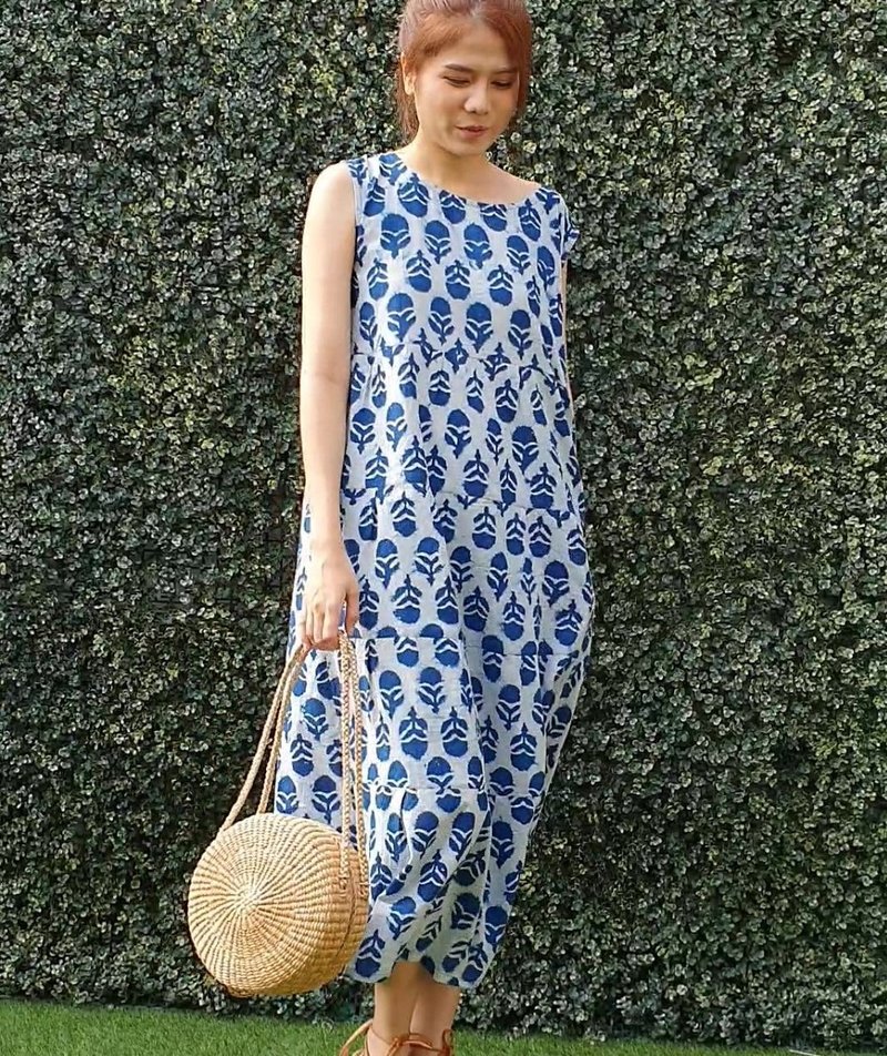 Cotton Maxi Dress Cotton loose dress Straight Dree - Blue and White pattern - 洋装/连衣裙 - 棉．麻 蓝色